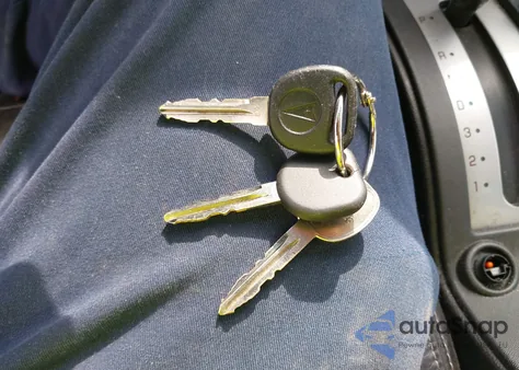 2006 Pontiac Grand Prix Gt z USA, uszkodzony, nr VIN 2G2WR584961105206